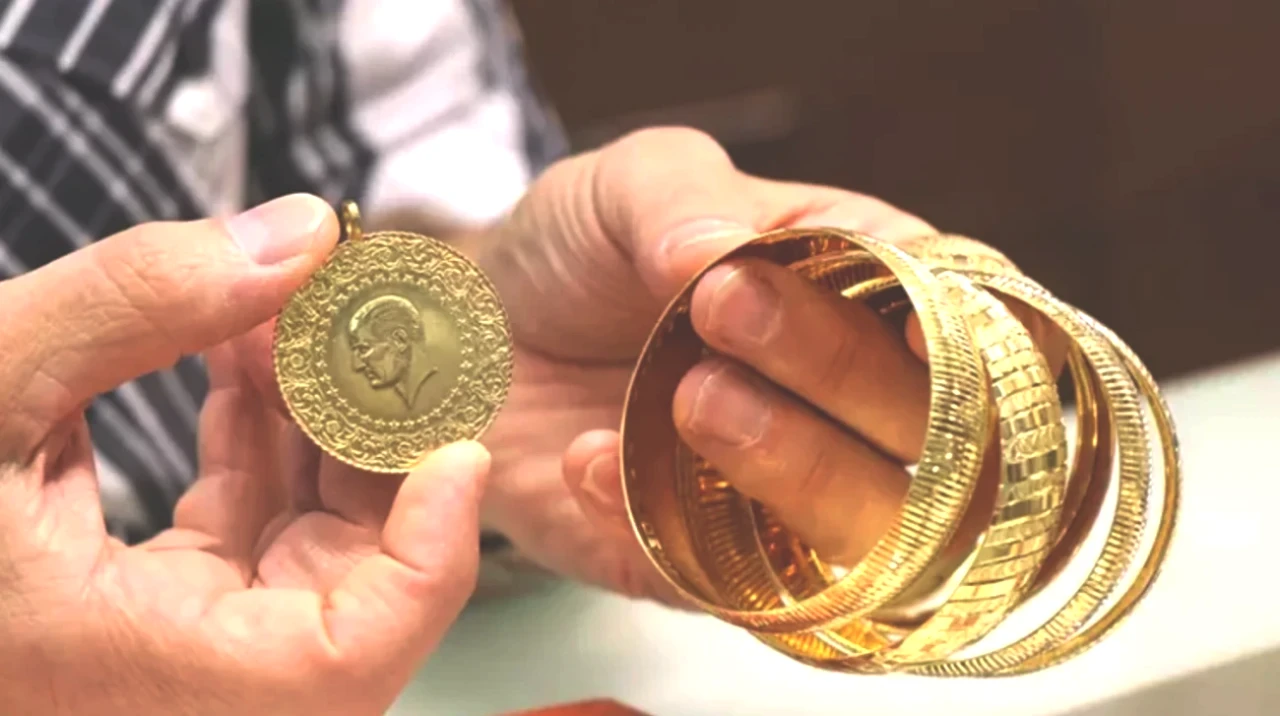 25 Kasım 2025: Altın Fiyatlarında Son Durum! Gram, Çeyrek ve Cumhuriyet Altını Ne Kadar?