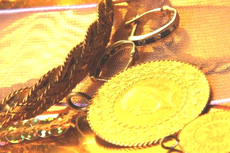 ALTIN FİYATLARI CANLI ALIŞ-SATIŞ: Bugün tam, yarım, çeyrek, gram ve cumhuriyet altını ne kadar?